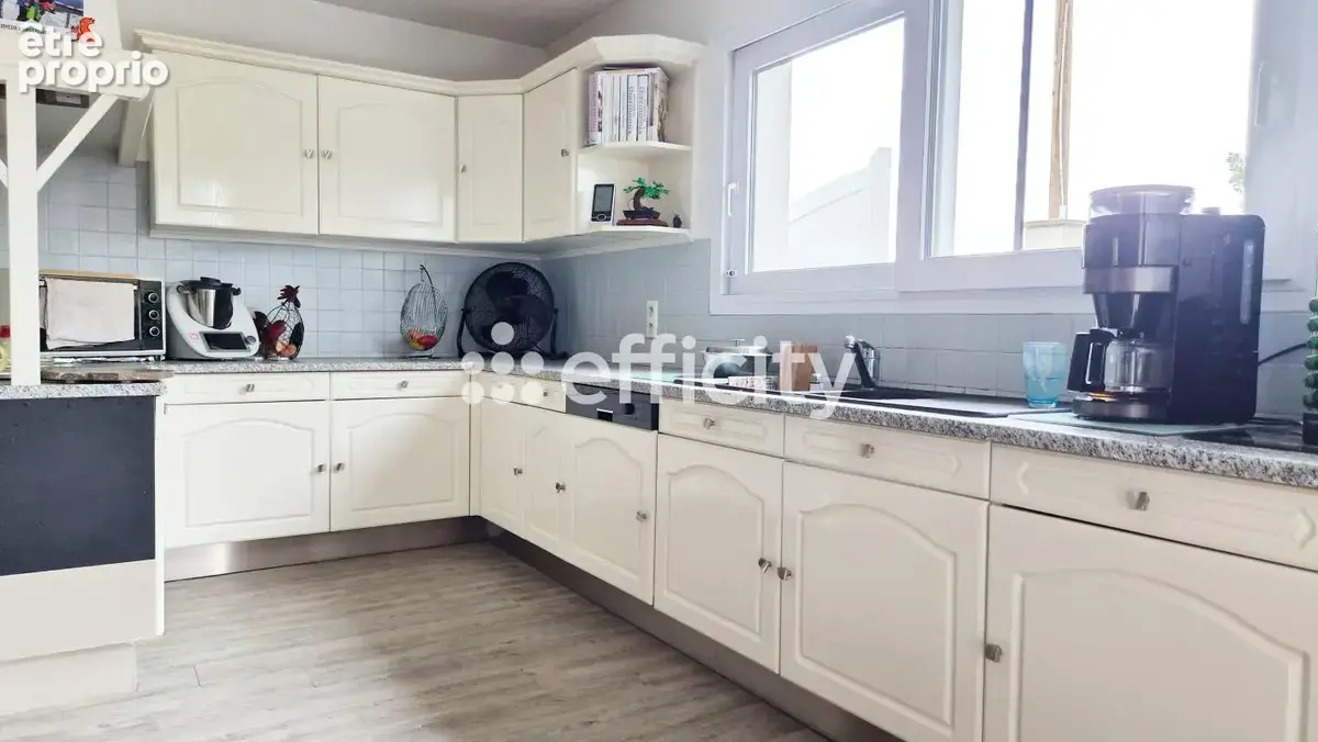 Maison 181 m² à Le Landreau  - photo 3