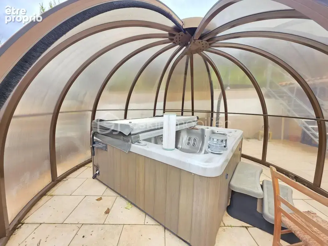 Maison de plain pied avec jardin-4 chambres-garage- piscine- spa- jardin - photo 4
