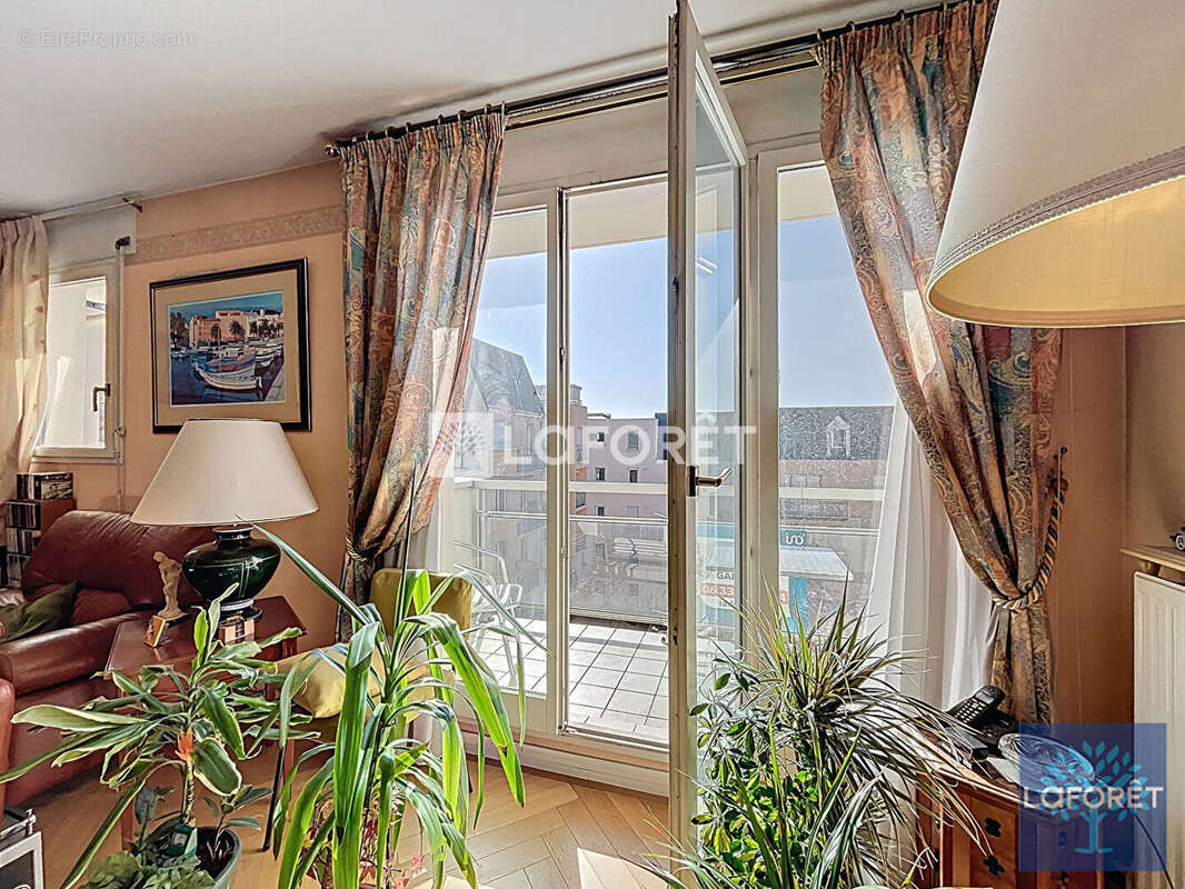 Appartement à SAVIGNY-SUR-ORGE