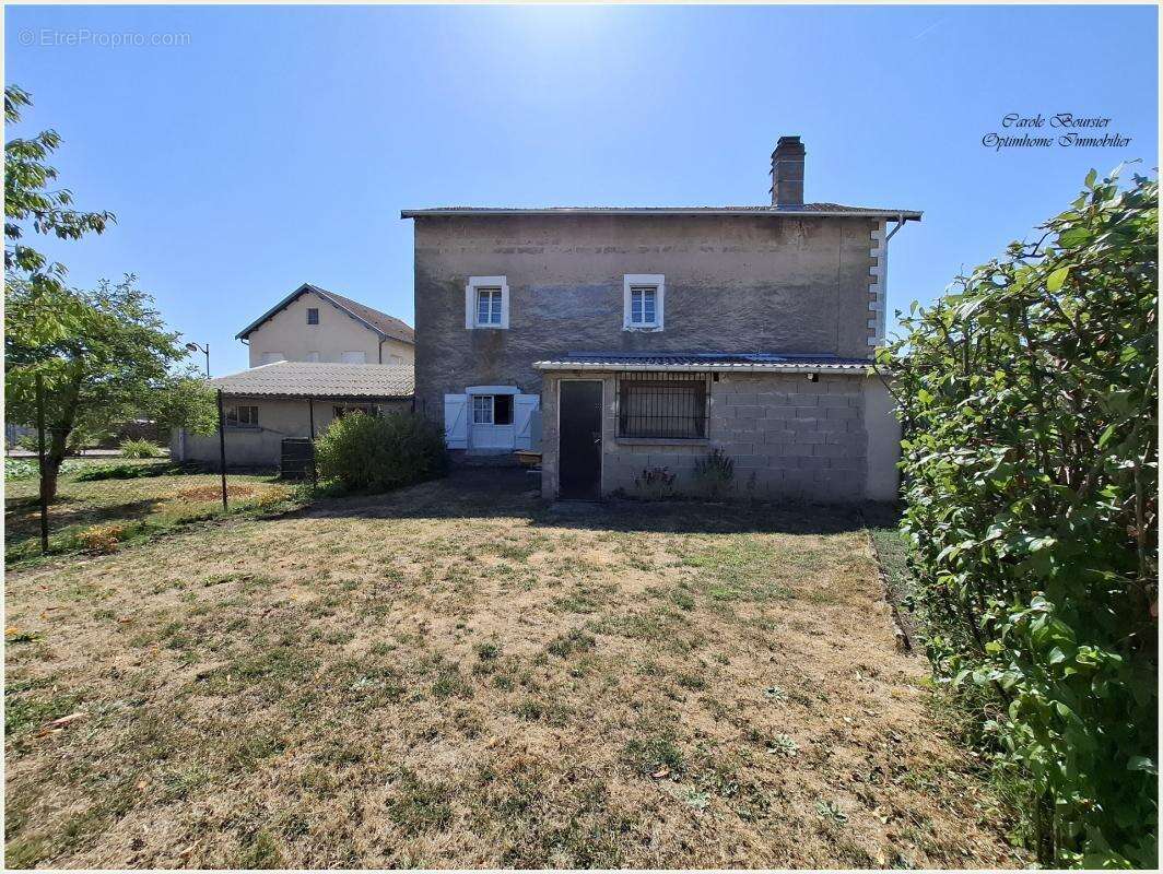 À VENDRE – Maison individuelle 6 pièces avec de beaux volumes et grenier aménageable à Châtenois (88) - photo 16