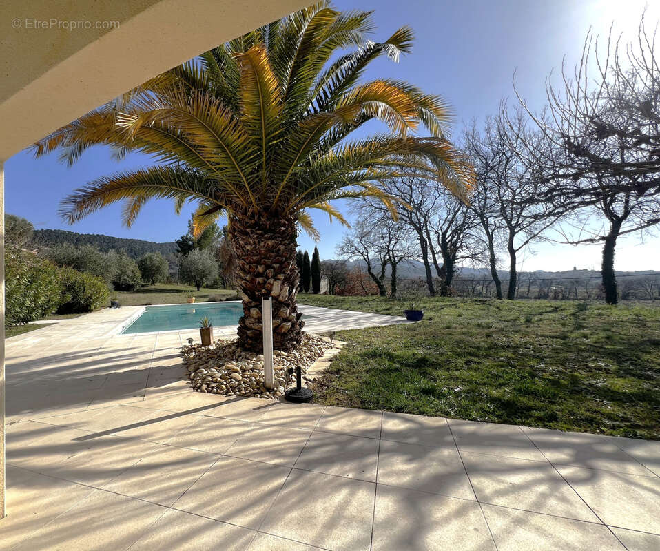 Maison à VAISON-LA-ROMAINE
