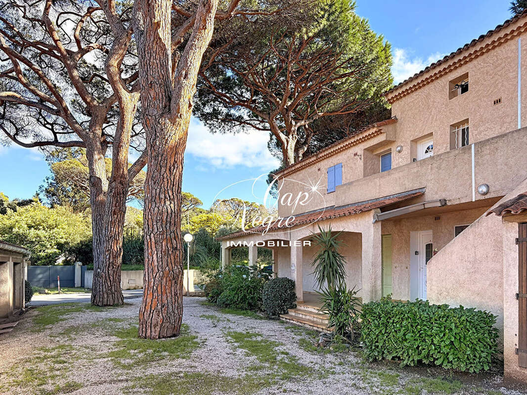 Mazet dans résidence calme avec parking et terrasse à vendre aux issambres - photo 13