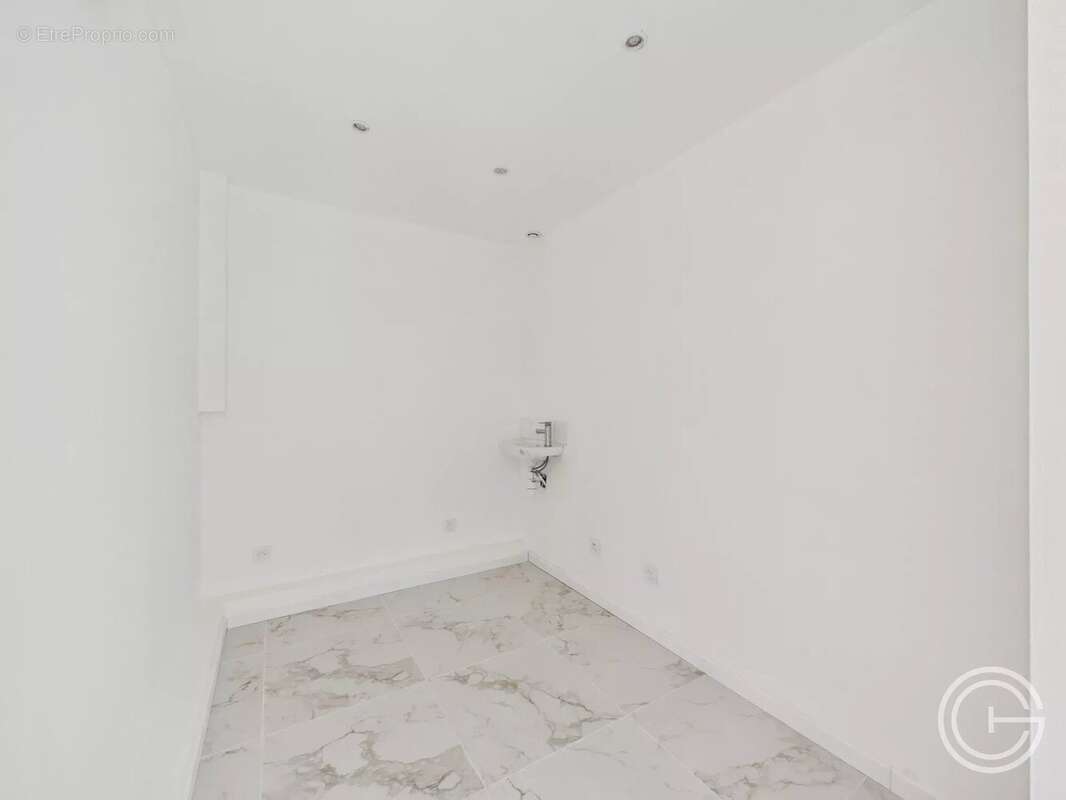 Local Commercial - Rue Justin Montolivo - NICE - photo 6