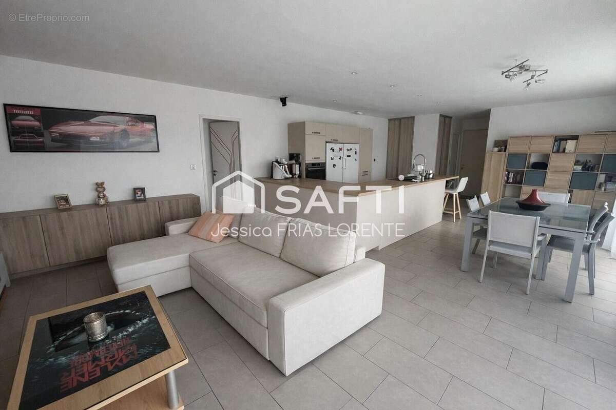 Maison 84 m² à Pompignac  - photo 2