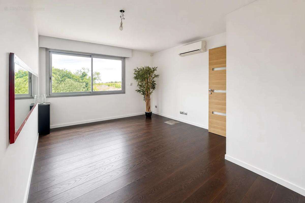 Maison de 8 pièces de 183 m² à Aspiran - photo 16