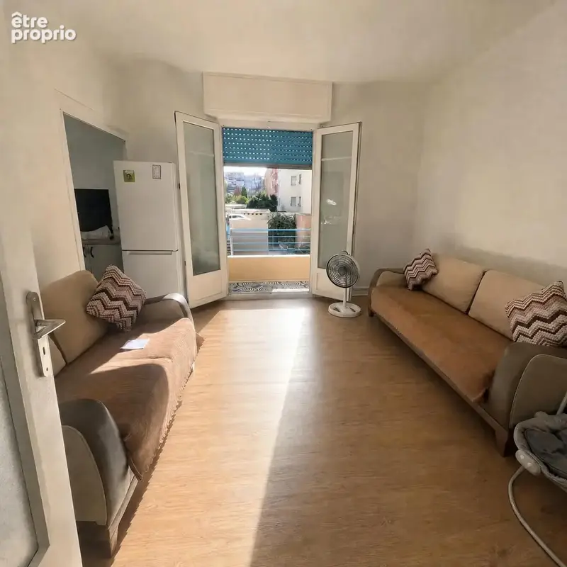 Juan les pins proche plages, petit 2 pieces occupe pour investisseurs - photo 2
