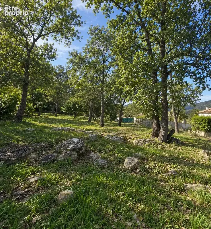 Terrain à LA CELLE