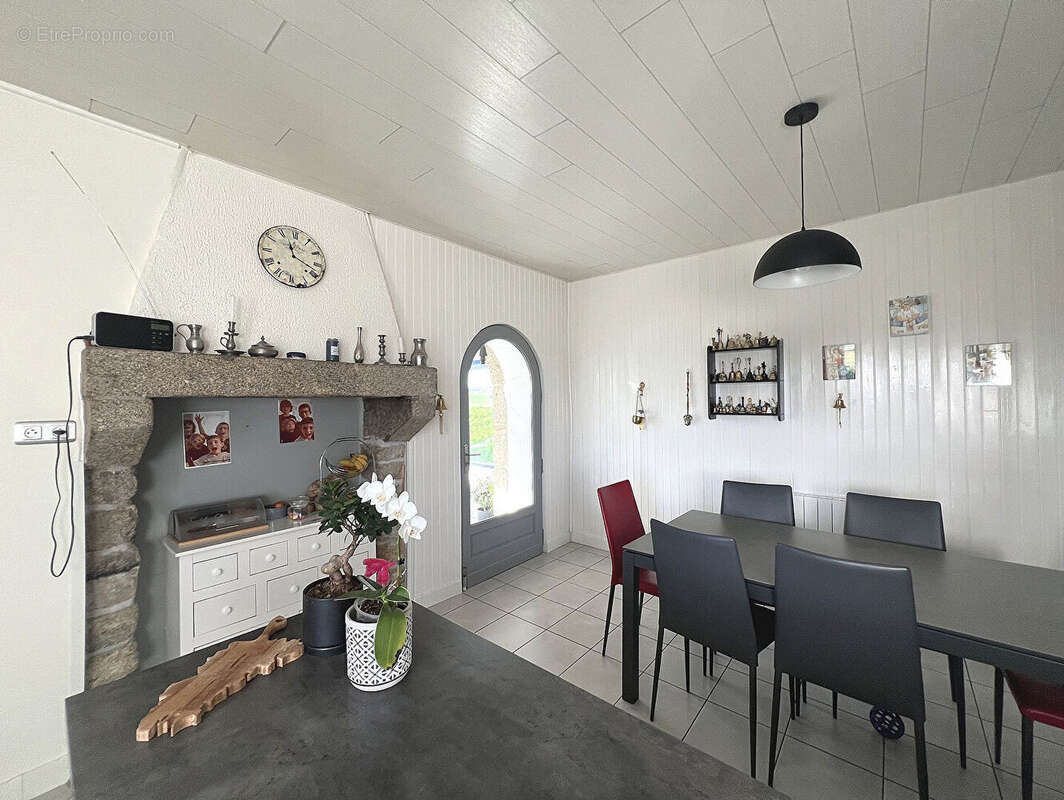 Maison à SAINT-DONAN