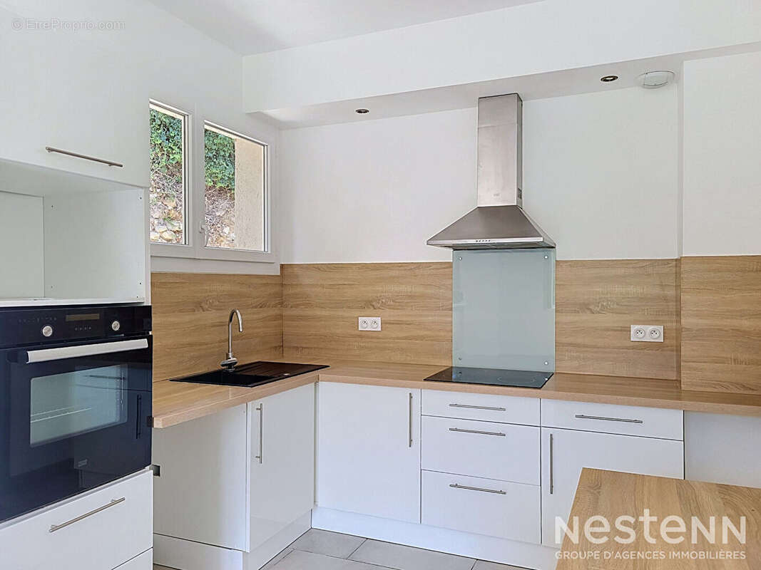 A Vendre Maison de 80 m² sur sous-sol de 68 m² avec garages et jardin proche du centre de Condom - photo 3