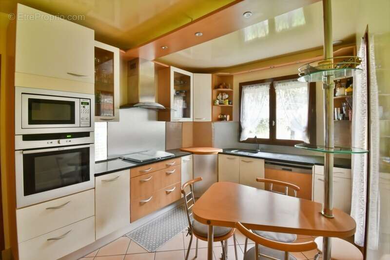 Maison à BALLAINVILLIERS