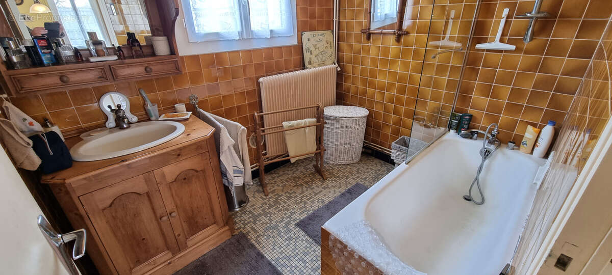 Maison à CHAMPLEMY