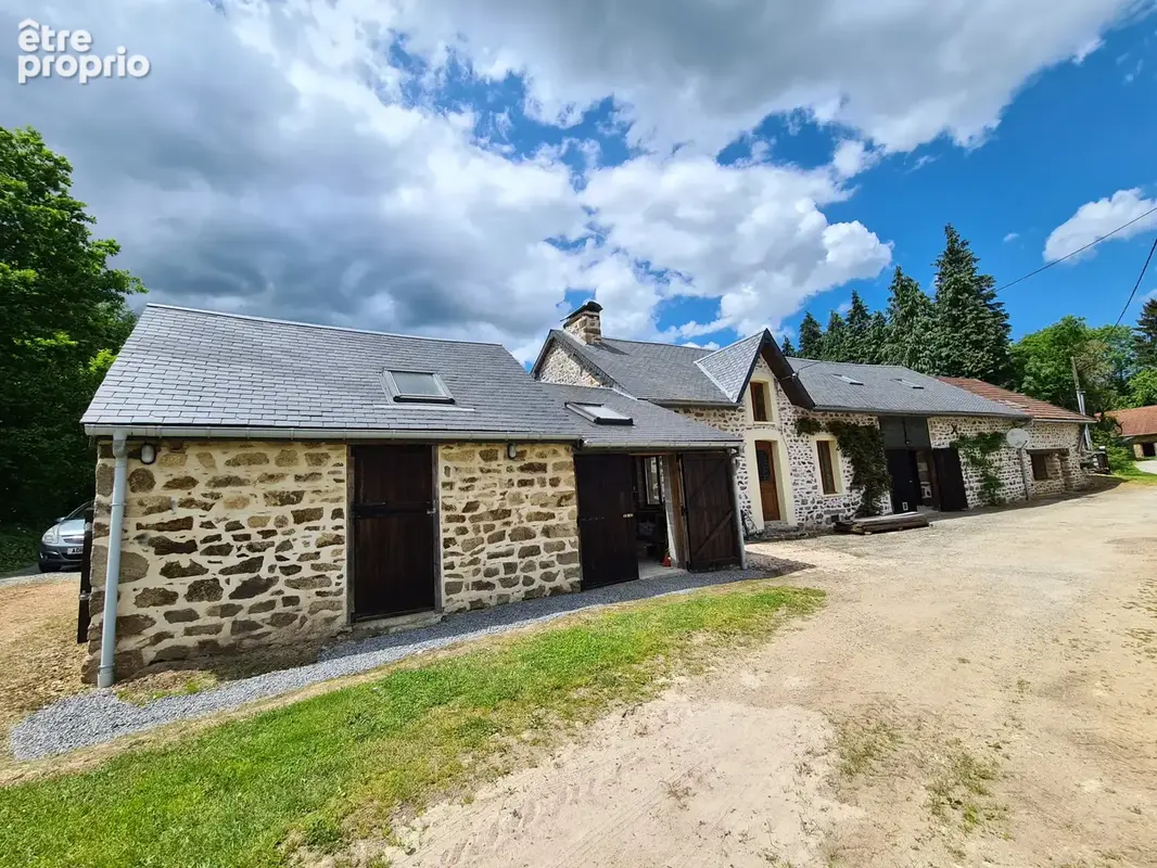 Maison à EYMOUTIERS