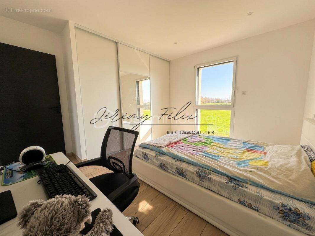 Villa contemporaine d’exception 4ch avec piscine intérieure – Guidel Plages - photo 9