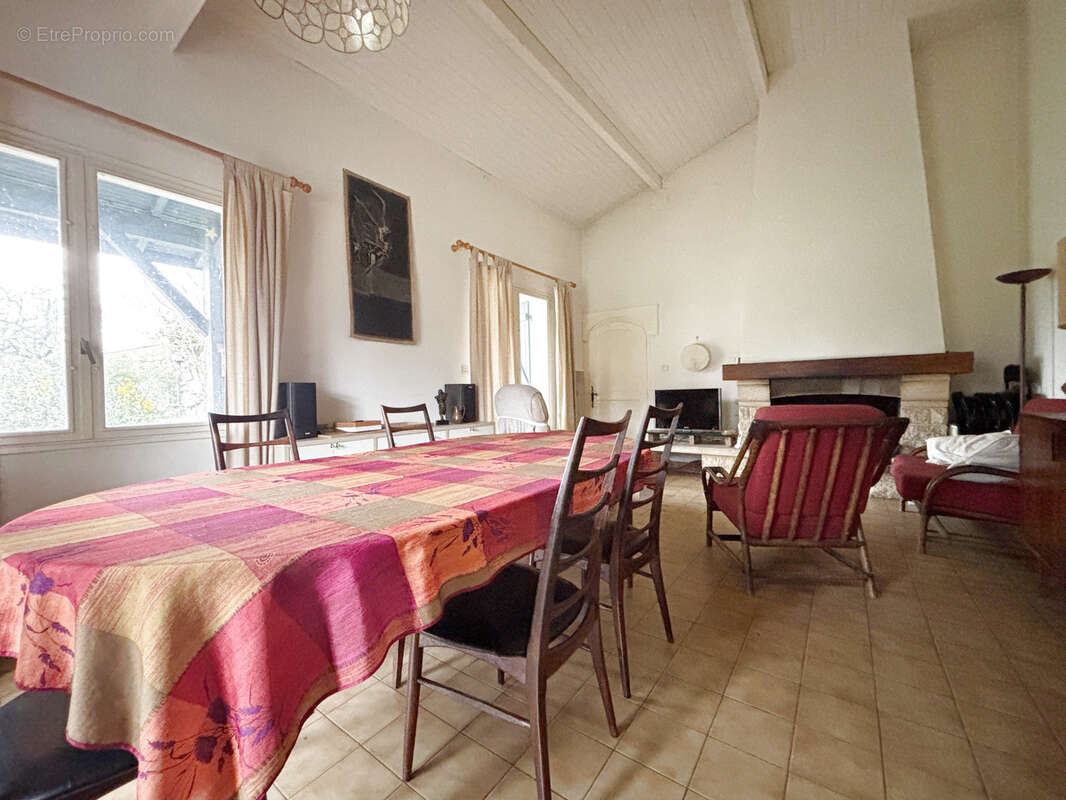 Maison à PISSOS