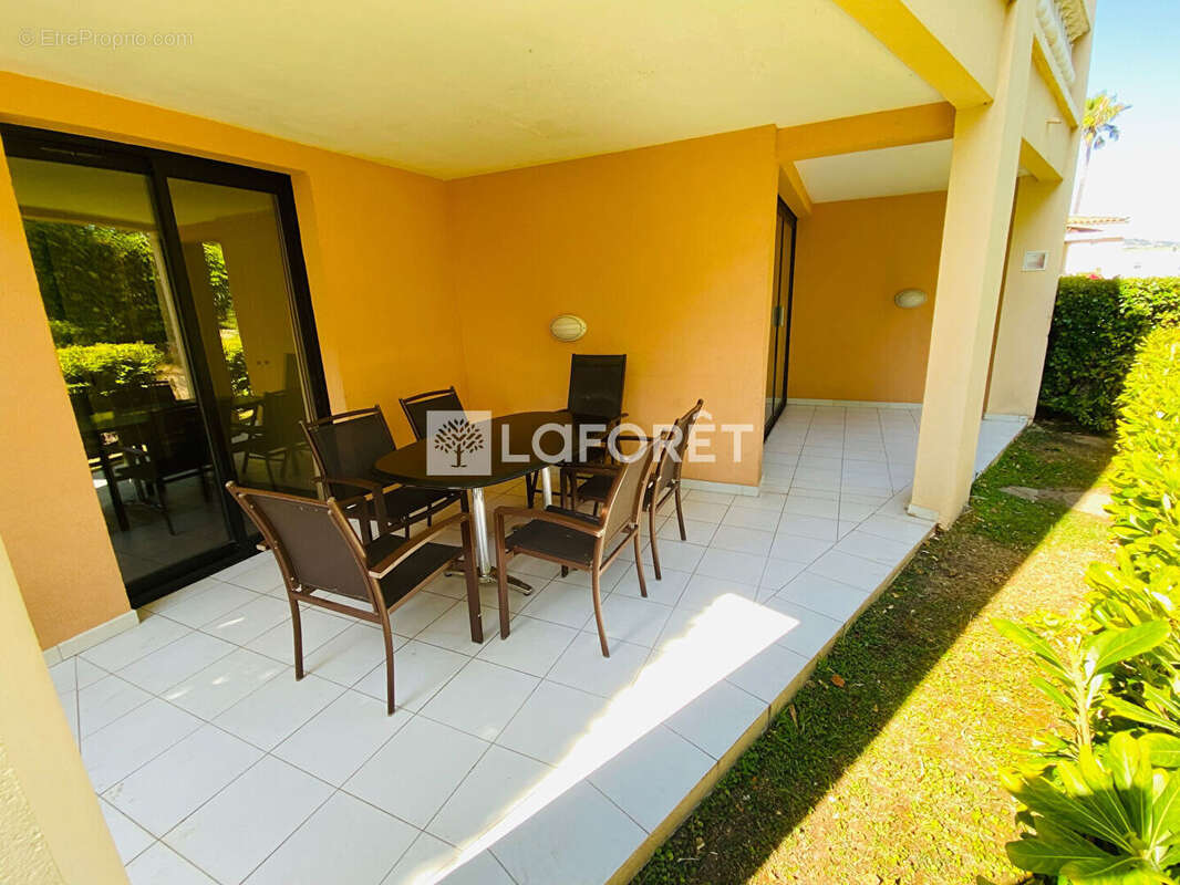 Cannes la Bocca : 2/3 pièces 36 m² avec Terrasse/Jardin et Parking - photo 2