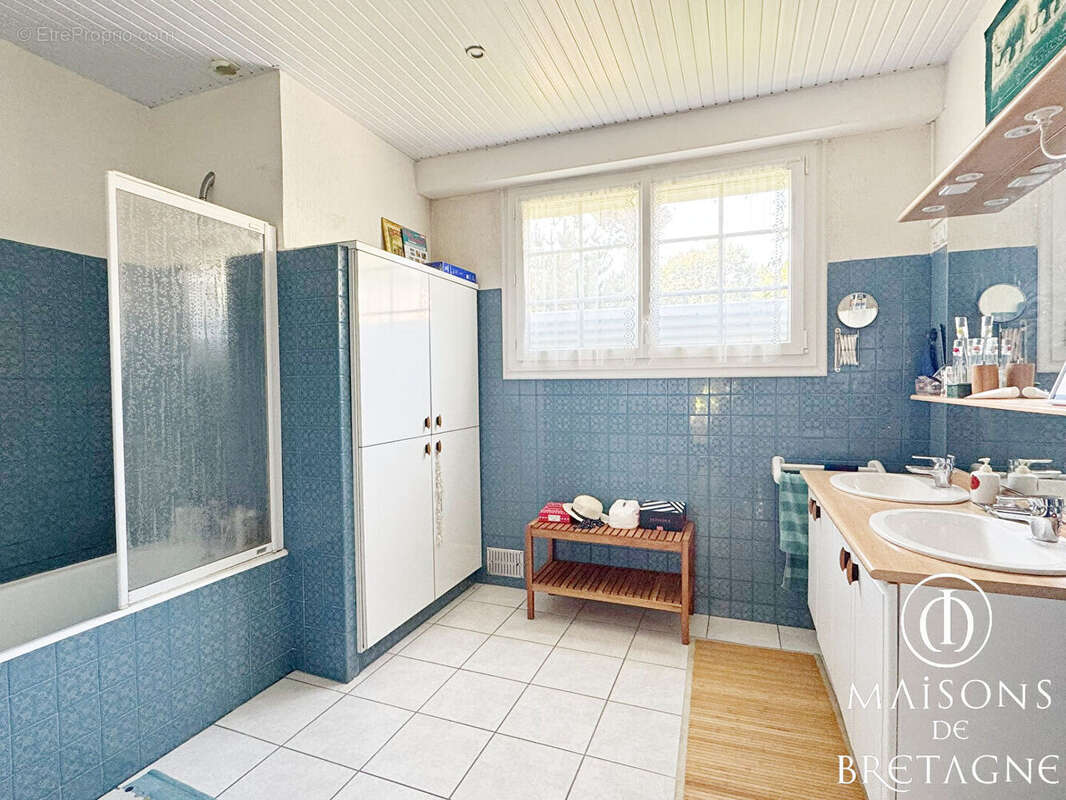 Demeure bourgeoise 260 m², 11 pièces à vendre à Larmor-Plage - photo 9
