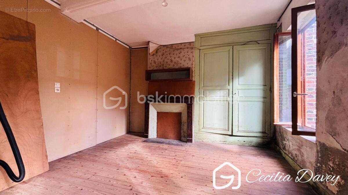 *** Nouveauté : Pour les amoureux de l'ancien : Fermette du XVIIIème siècle de plain-pied, pleine de charme avec fort potentiel  - photo 7