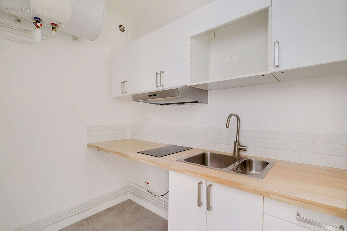 Appartement à PARIS-18E