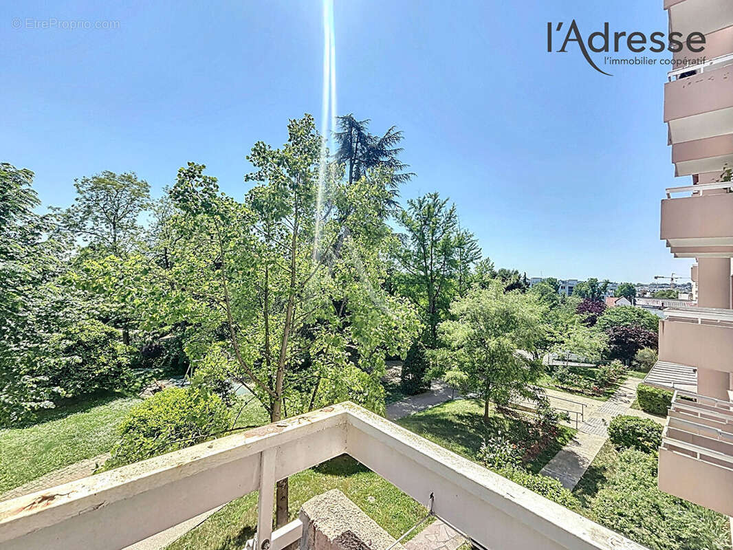 Appartement à SURESNES