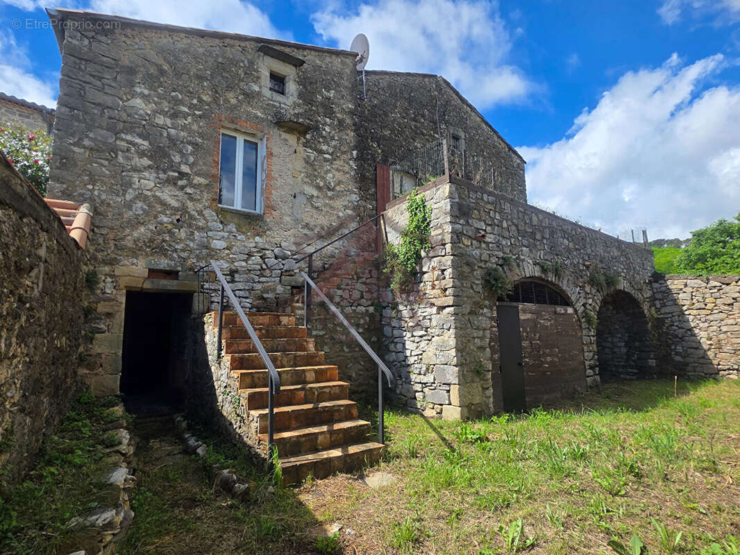 Maison à COURRY