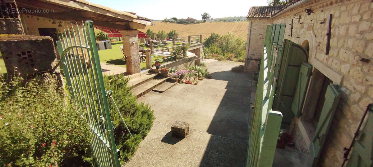 Maison à CORDES-SUR-CIEL