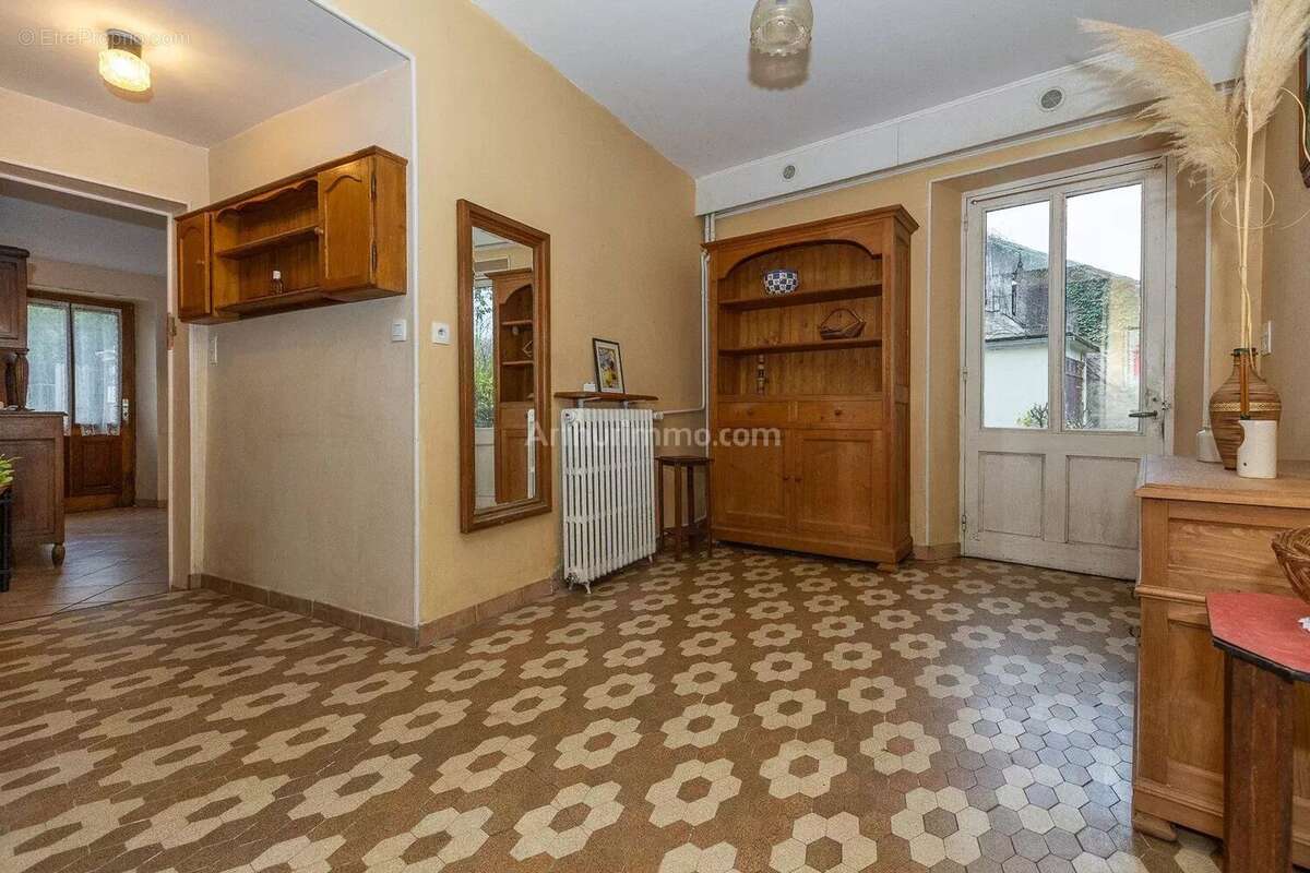 Maison à SAINT-BUEIL