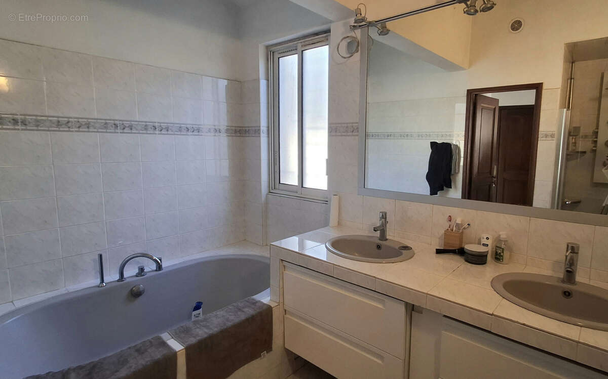 Maison à LA CADIERE-D&#039;AZUR