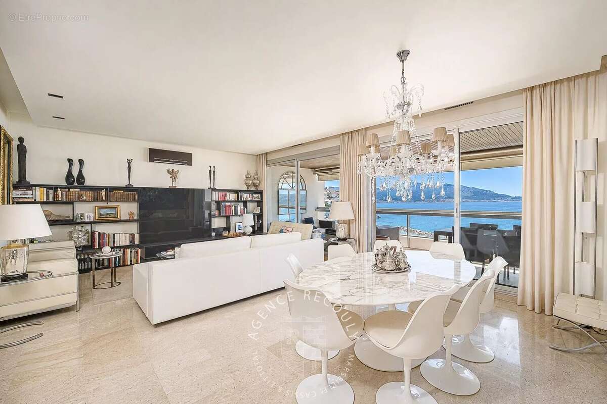 Appartement à MARSEILLE-7E