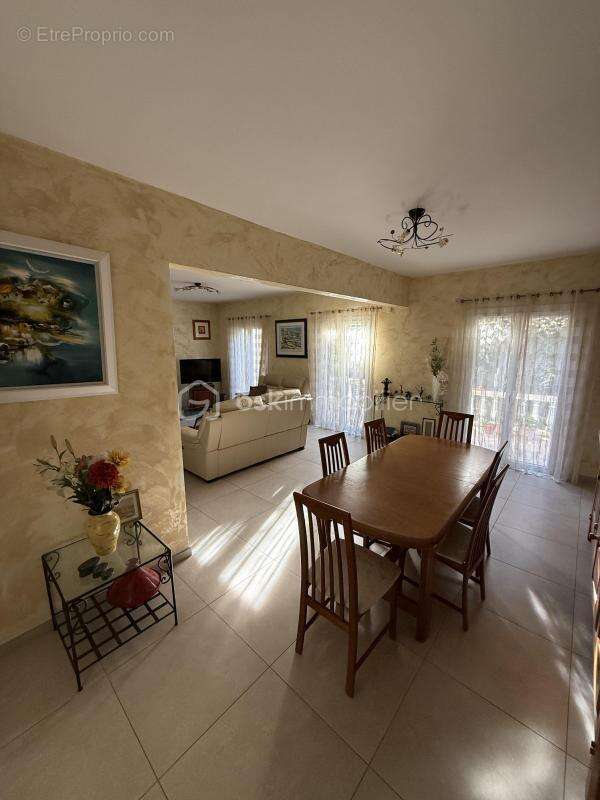 Maison à SALON-DE-PROVENCE