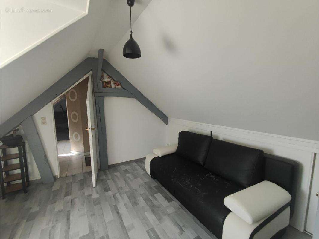 Maison à SAINT-OUEN-DE-MIMBRE