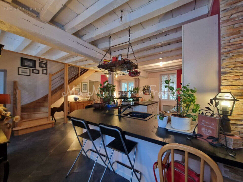 Maison à SAINT-POURCAIN-SUR-SIOULE