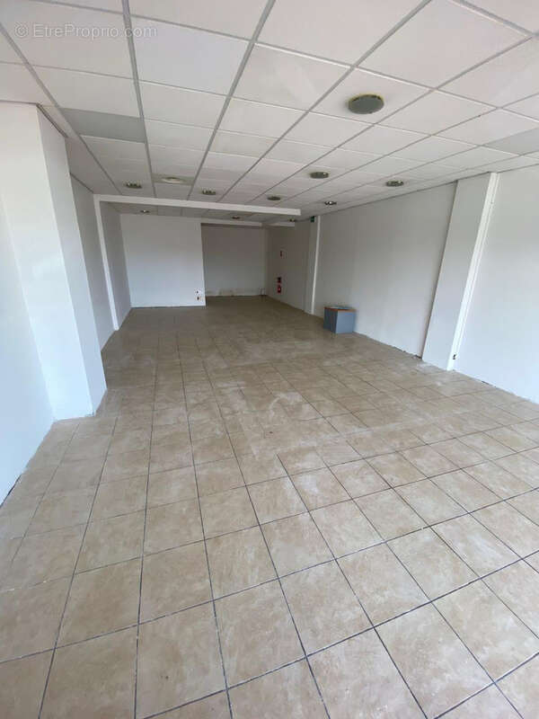 Commerce à BAIE-MAHAULT