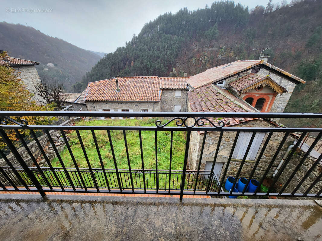 Maison à ANTRAIGUES-SUR-VOLANE