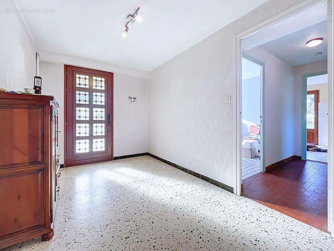 Maison à SAINT-JEAN-DE-MUZOLS