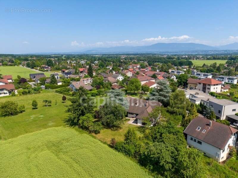 Maison à PREVESSIN-MOENS