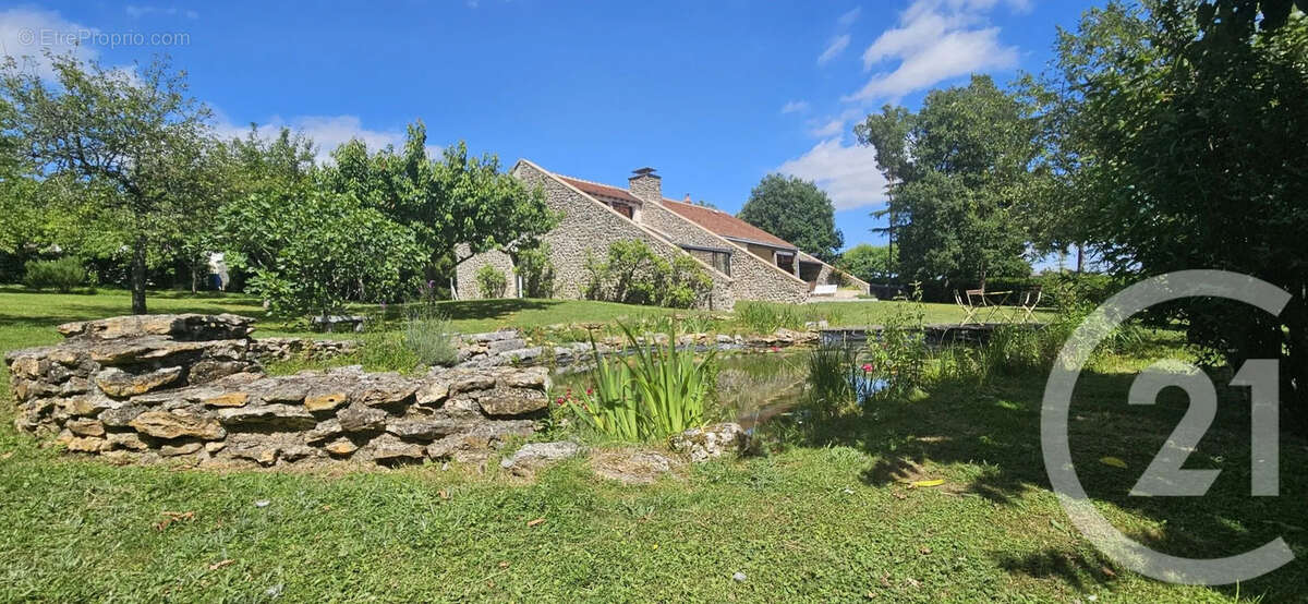Maison à CLOYES-SUR-LE-LOIR