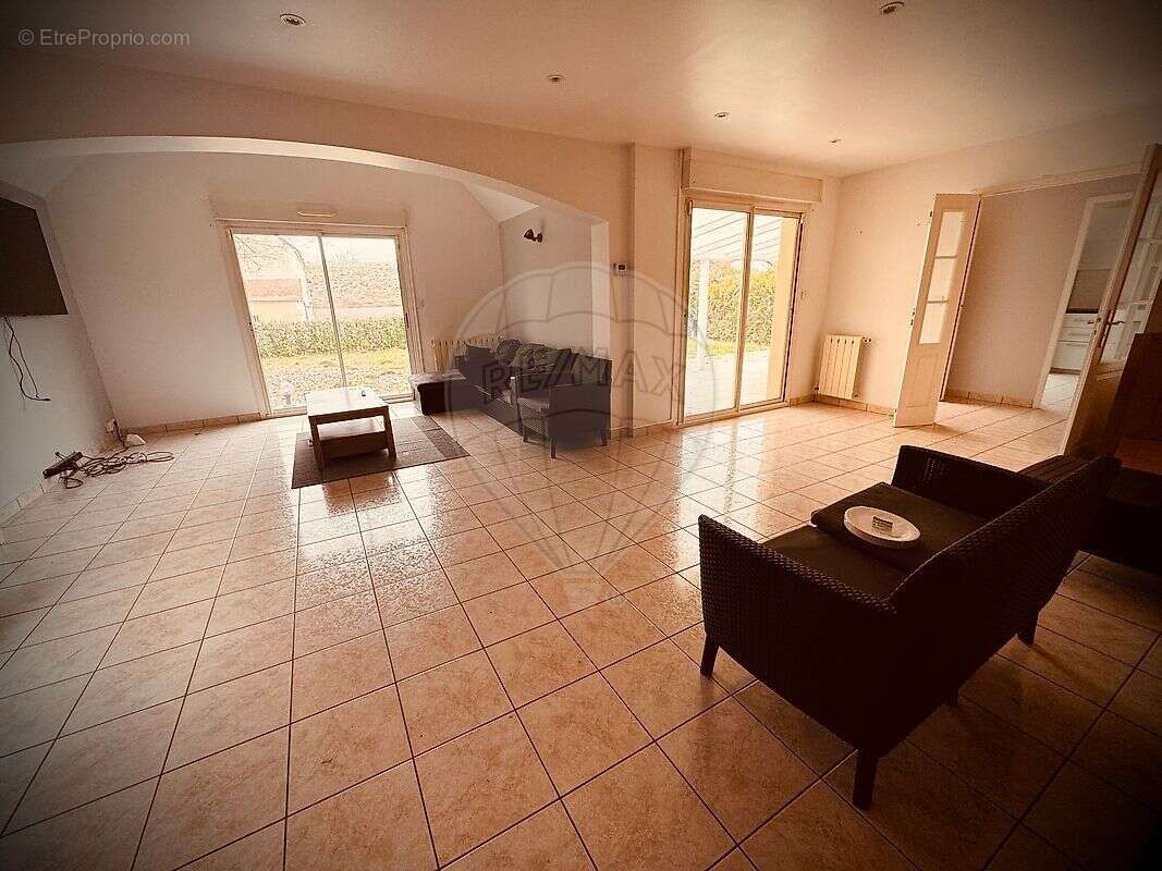 Maison à LA CHARITE-SUR-LOIRE