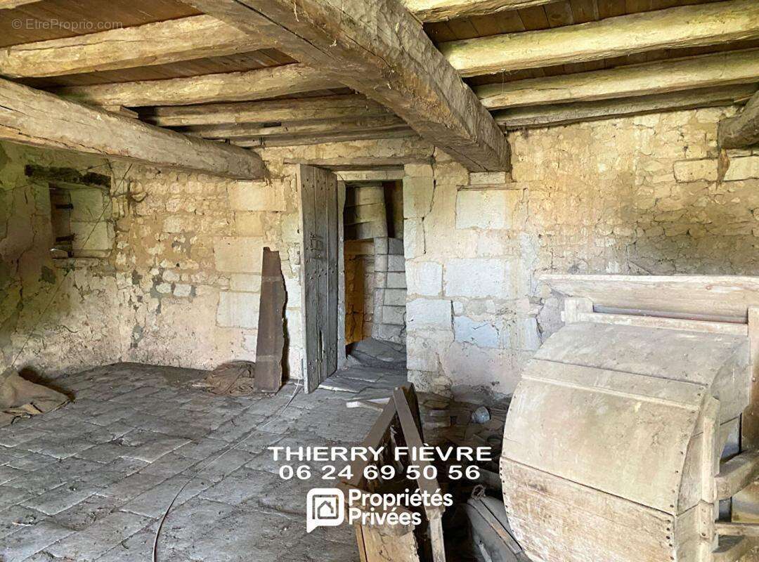 A vendre curçay sur dive - ensemble immobilier  rénové et à rénover sur 1500 m2  de terrain - photo 14