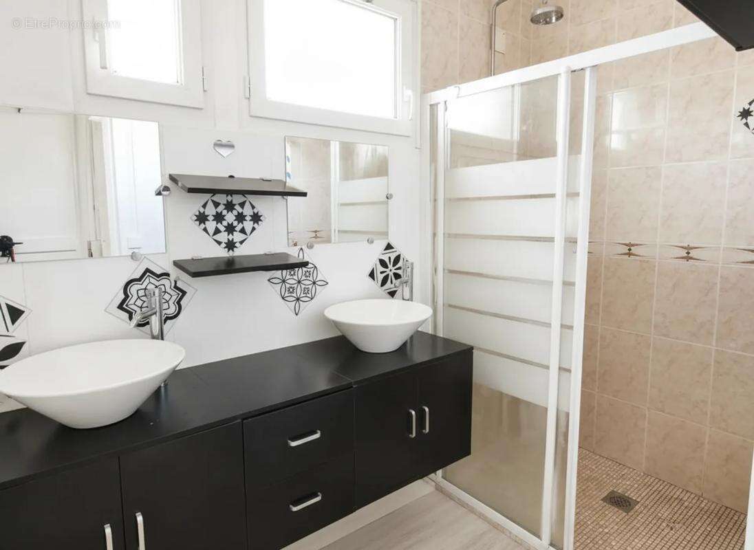 Maison louée 5 pièces avec grand jardin à Chaptelat - photo 9