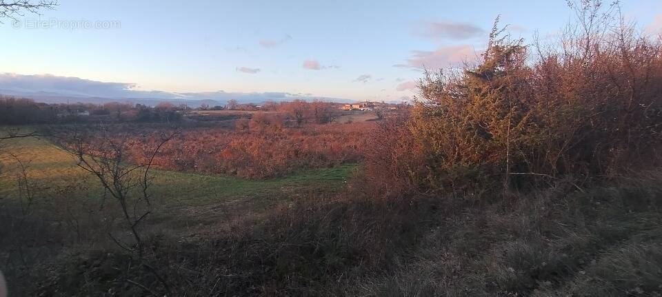 Terrain à BARJAC