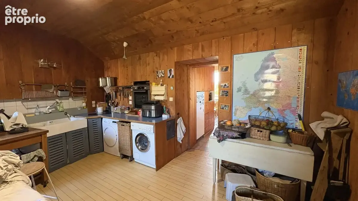 Manoir du xv ème avec dépendances - photo 8