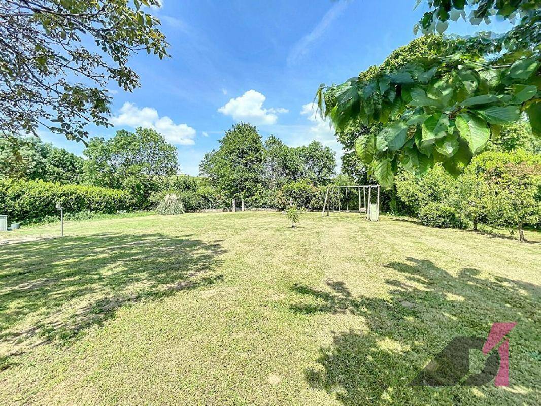 Maison à LA ROCHE-VINEUSE