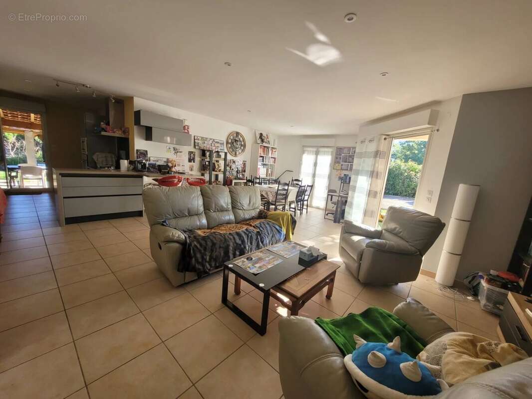 Maison à SAINT-SULPICE