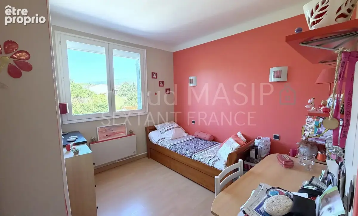 Villa 4f 142m², piscine, 2 garages, parcelle 3 174m², vue imprenanble, emplacement tranquil, proche commerces - photo 10