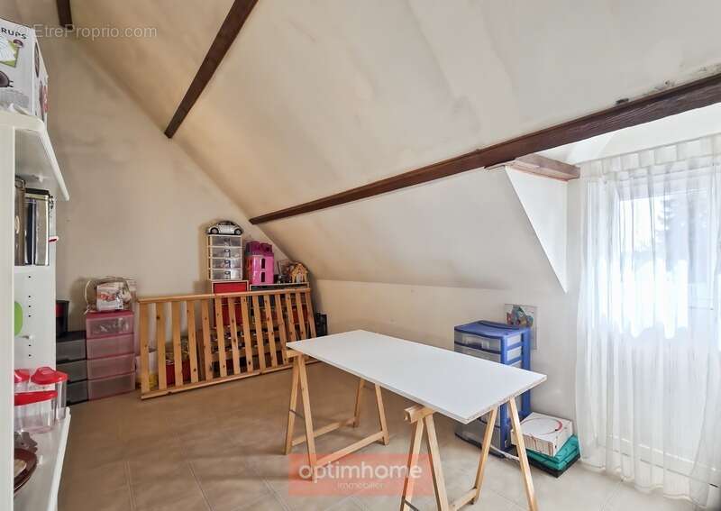 Maison à CROISILLES