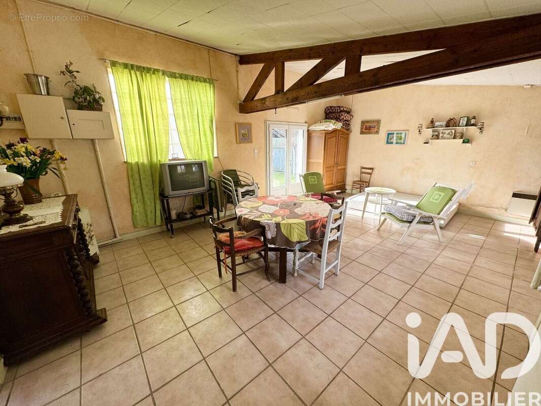 Photo 3 - Maison à CHILLEURS-AUX-BOIS
