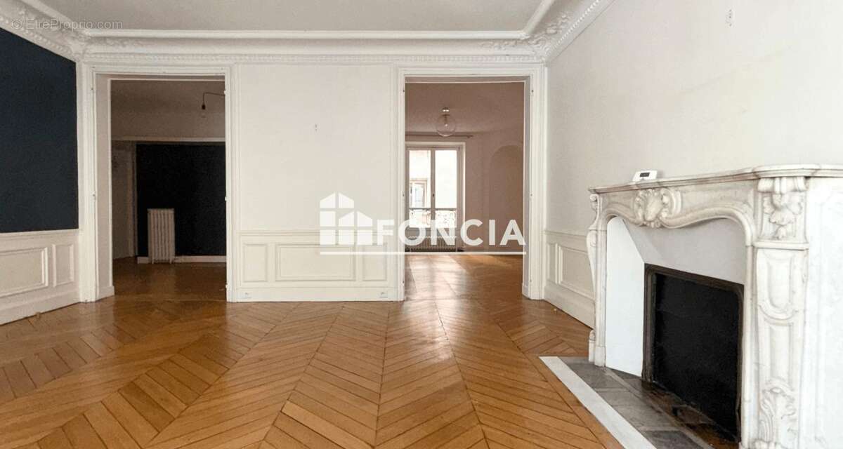 Appartement à PARIS-6E