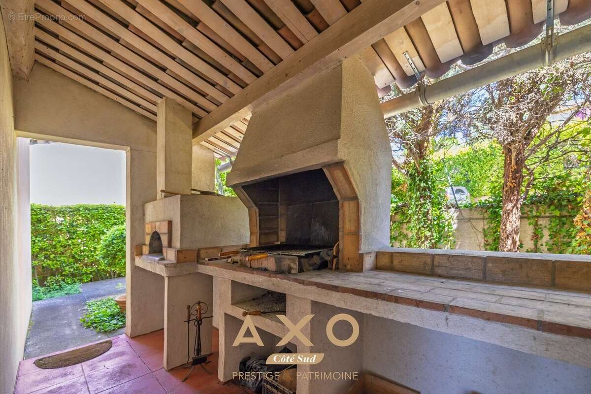 Eguilles - maison - 194 m² - t6 - piscine - terrain 1 072 m² - 1 195 000  - photo 16