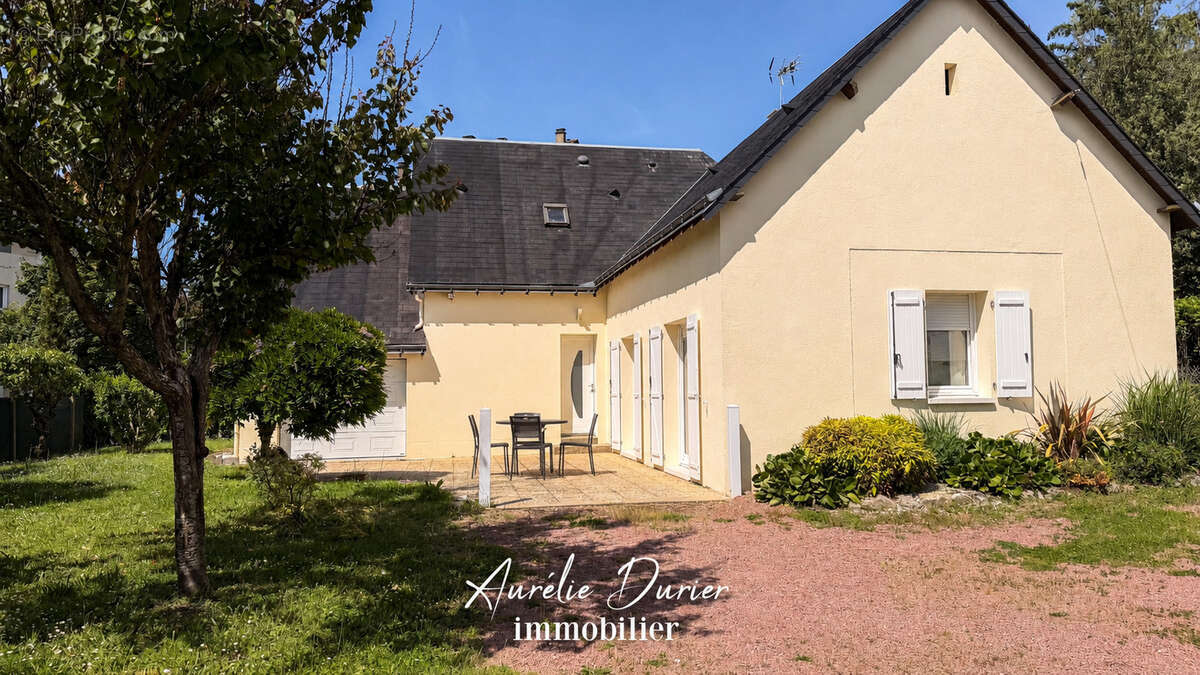 Maison à SAINT-CYR-SUR-LOIRE