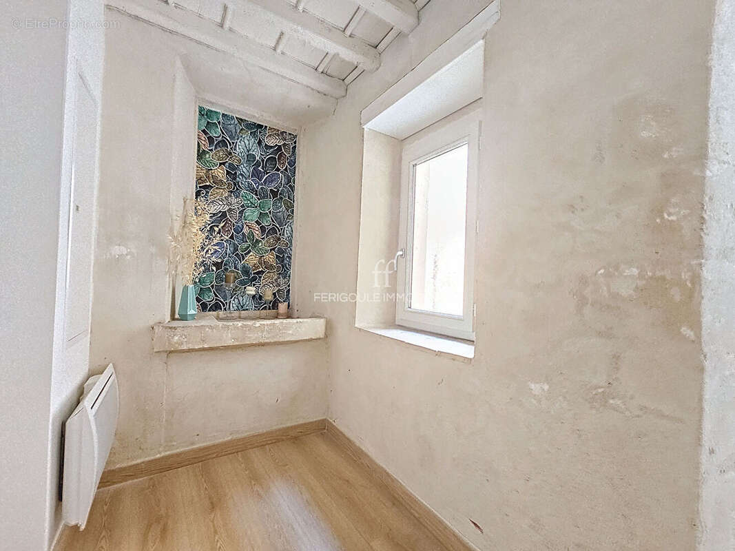 Appartement à VILLENEUVE-LES-AVIGNON